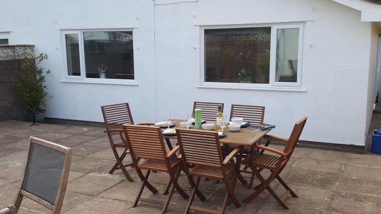 Rumney House Villa Cardiff Esterno foto